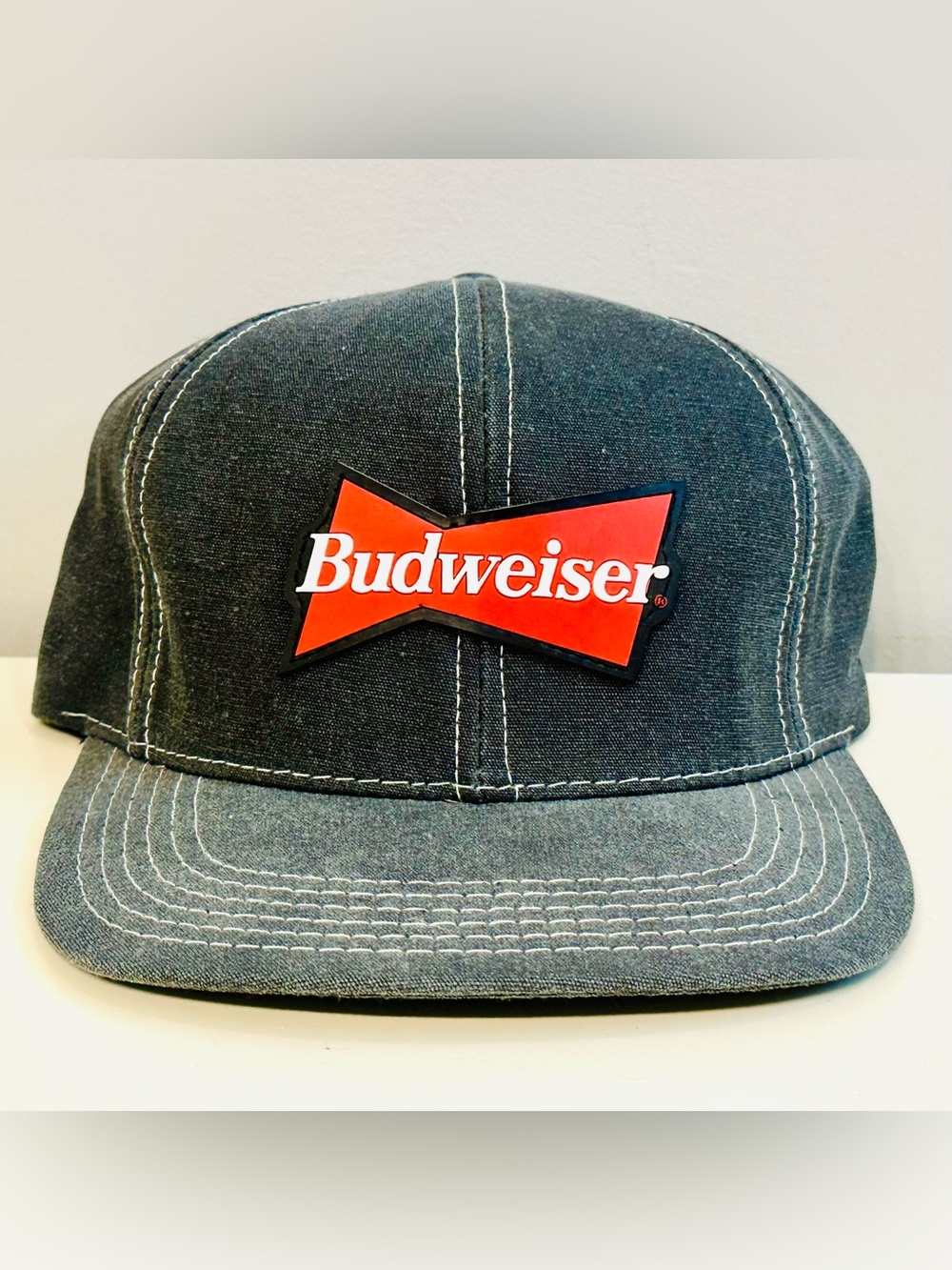 Vtg Y2K Budweiser Bow Tie Logo Gray Hat SnapTrap 1996 Anheuser-Busch Retro USA